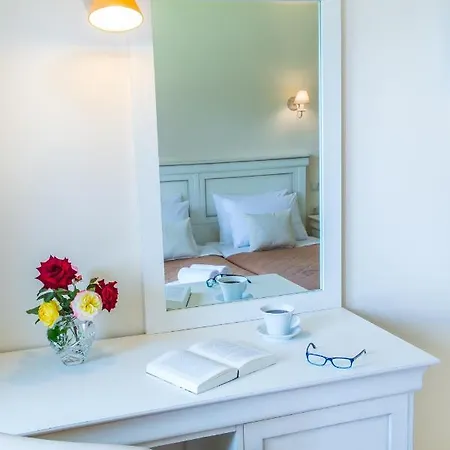 Philoxenia Hotel
