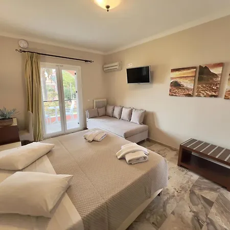 Philoxenia Hotel 3*