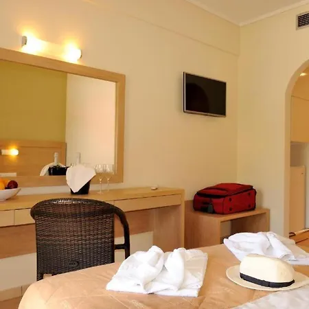 Philoxenia Hotel 3*
